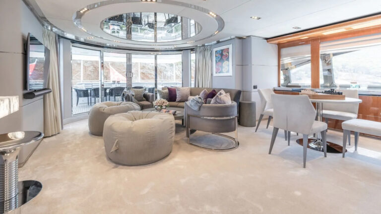 Bridge Deck Salon