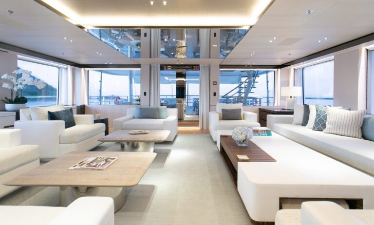 Bridge Deck Salon