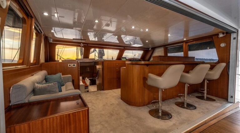 Pilot House Bar