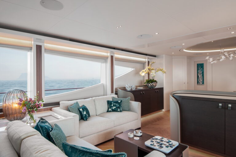 Royal Huisman SPECIAL ONE - interior salon