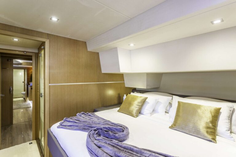 Sailing Catamaran ALLURE 64 Cabin