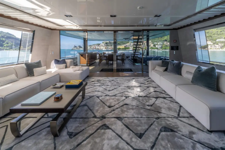 Salon On Bridge Deck
