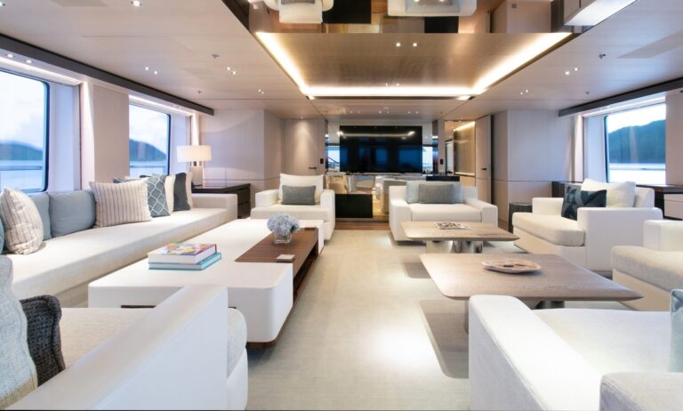 Bridge Deck Salon