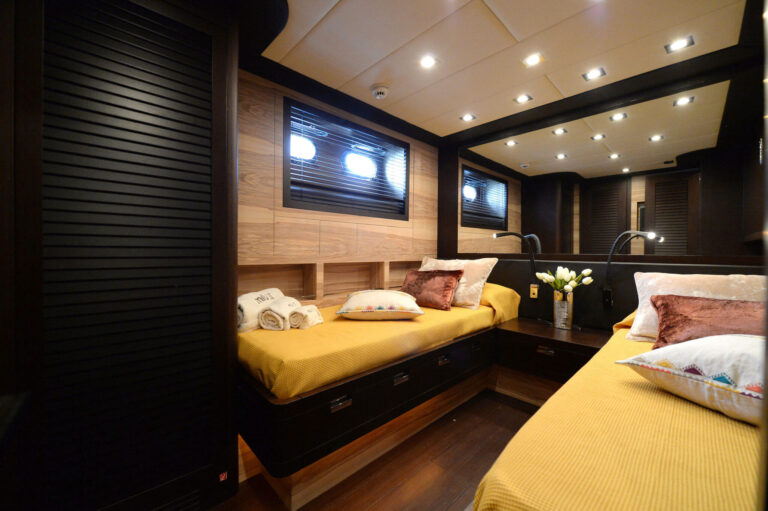 Twin Suite