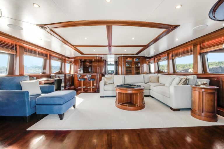Bridge Deck Salon