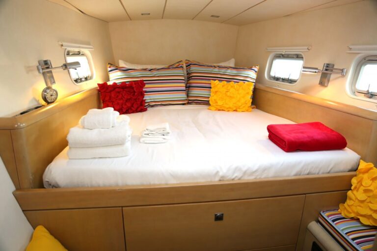 FUERTE 3 Guest Cabin