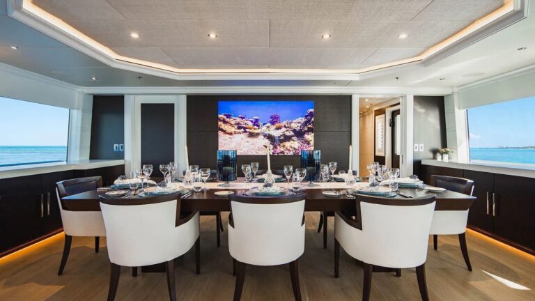 Main Deck Dining