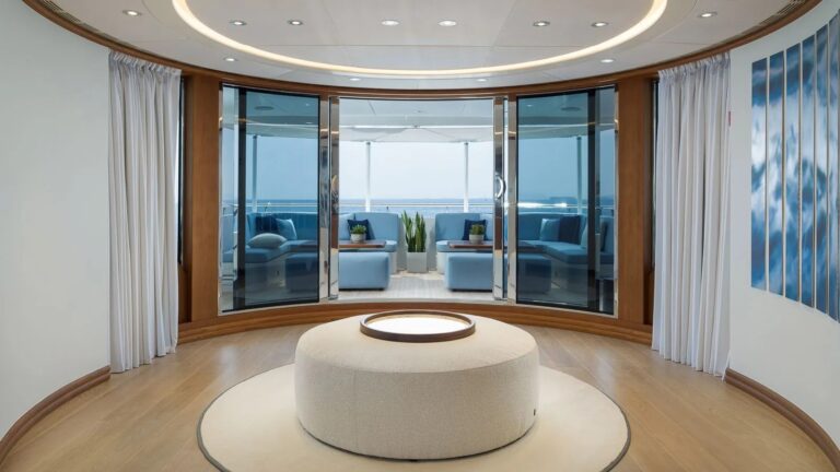 Main Salon Lobby