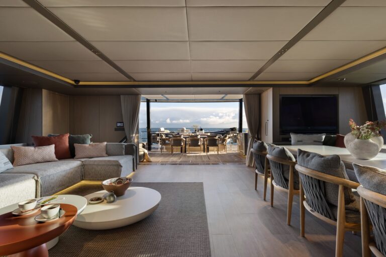 Main Salon View Aft