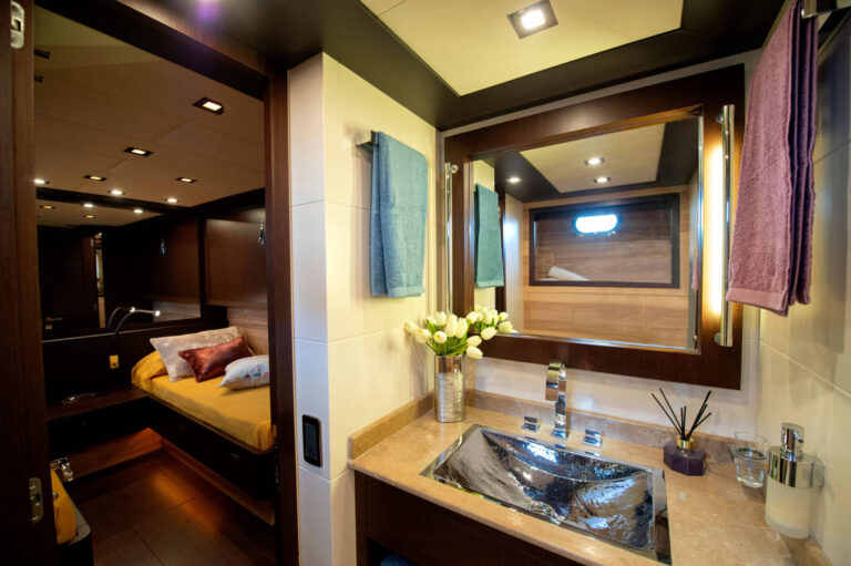 Twin Suite Ensuite