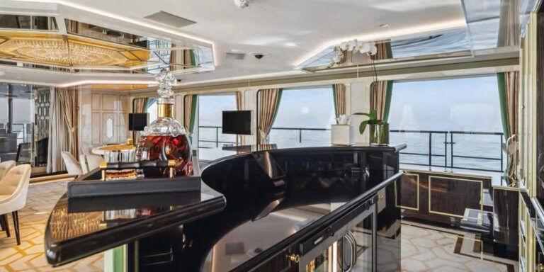 Casino Bar