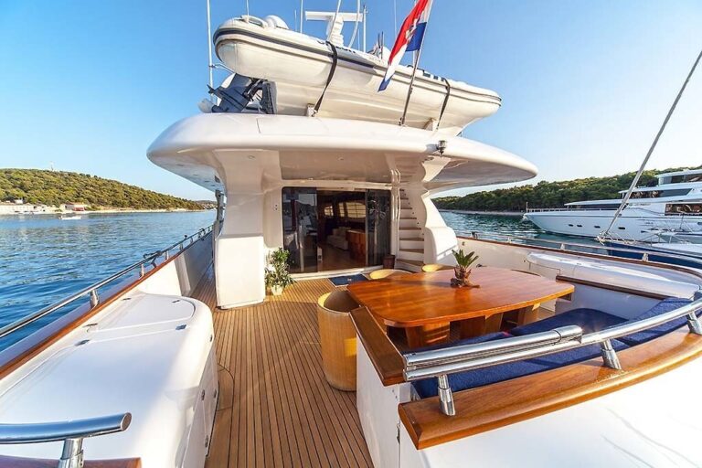 The 30m Yacht ADRIATIC BLUES
