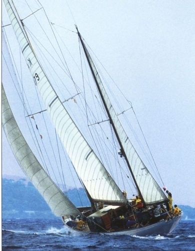 The 30m Yacht AILE BLANCHE