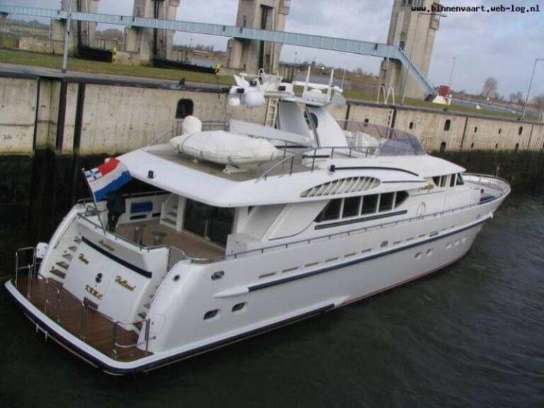 The 30m Yacht AMIGO II