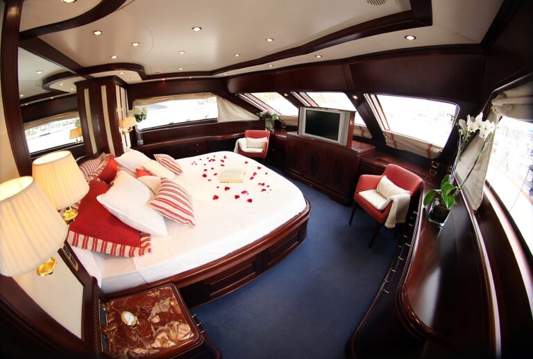 The 30m Yacht ANYPA