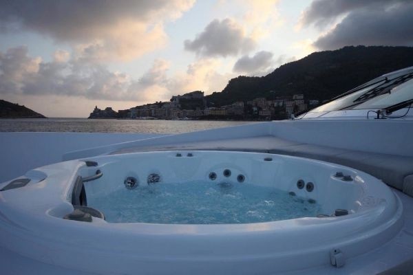 The 30m Yacht AURORA