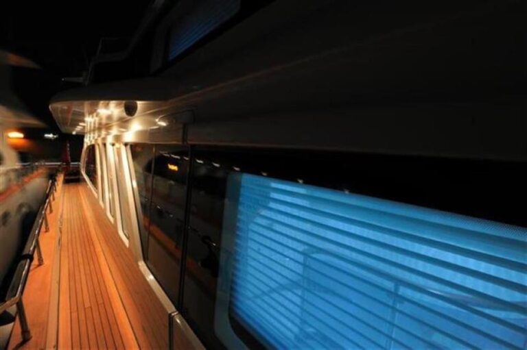 The 30m Yacht BLUE SAPPHIRE