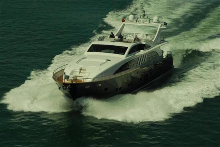 The 30m Yacht BLUE SAPPHIRE