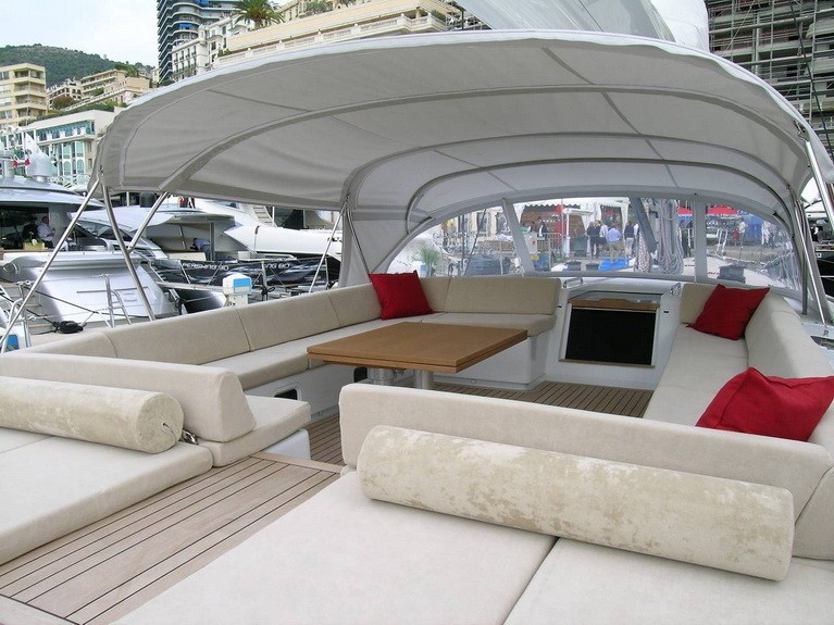 The 30m Yacht CAPE ARROW