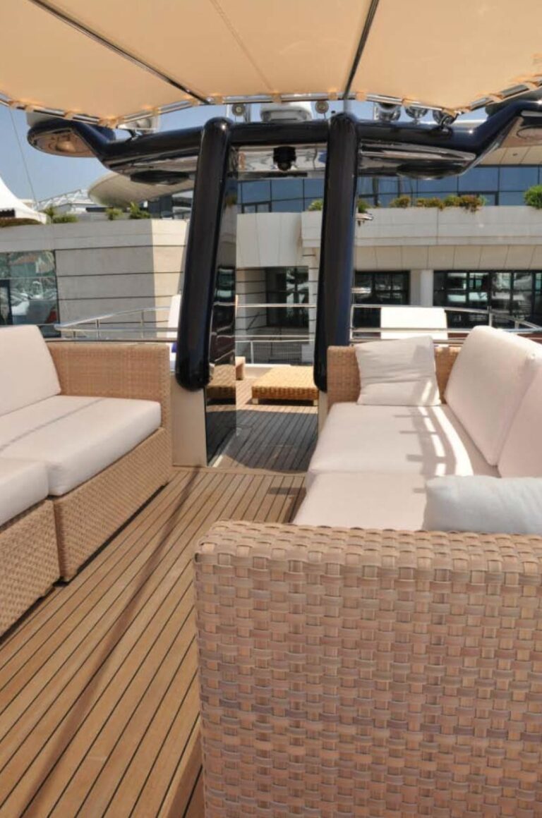 The 30m Yacht CONQUISTADOR