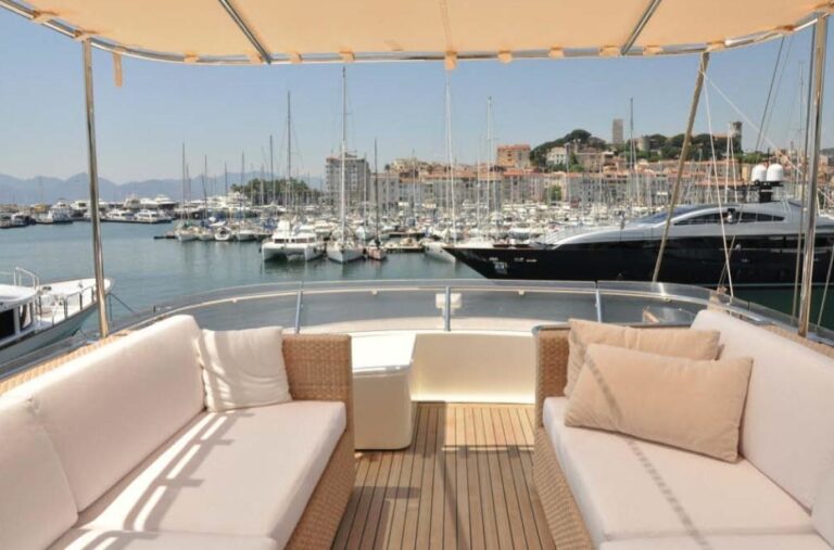 The 30m Yacht CONQUISTADOR