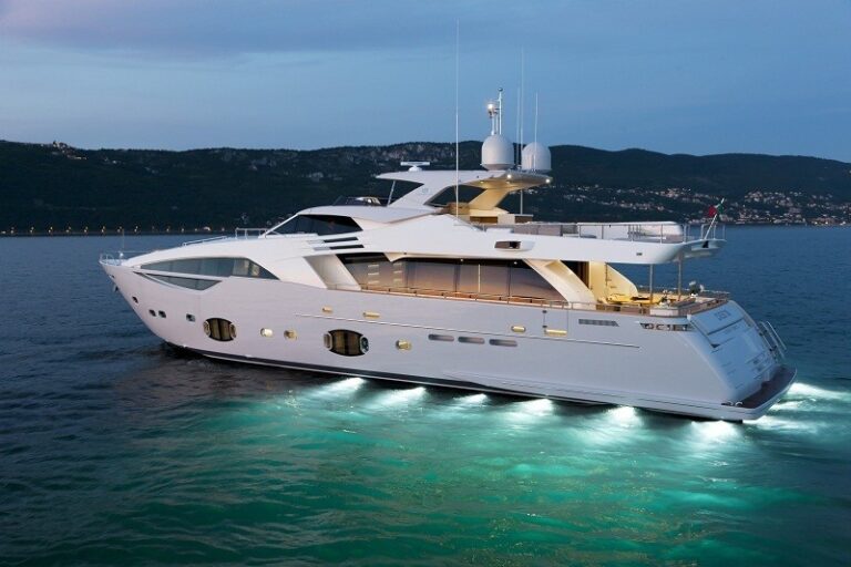 The 30m Yacht DESTA