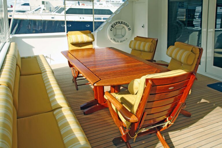 The 30m Yacht ESCAPE