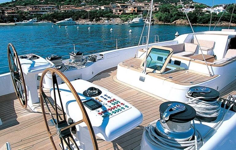 The 30m Yacht GIBIAN