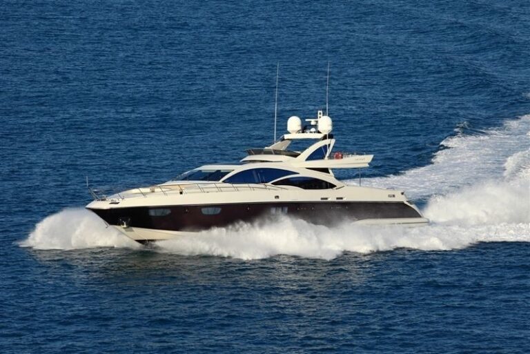 The 30m Yacht GOGAMIGOGA
