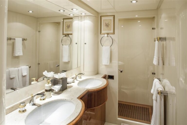 The 30m Yacht GRAND BAROSSA