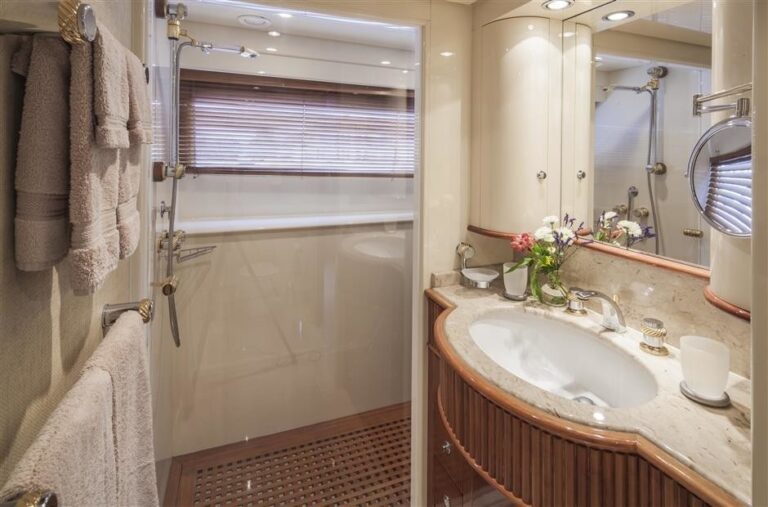 The 30m Yacht GRAND BAROSSA