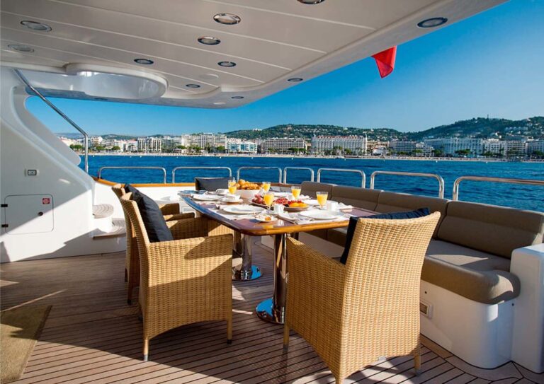 The 30m Yacht JAZZ