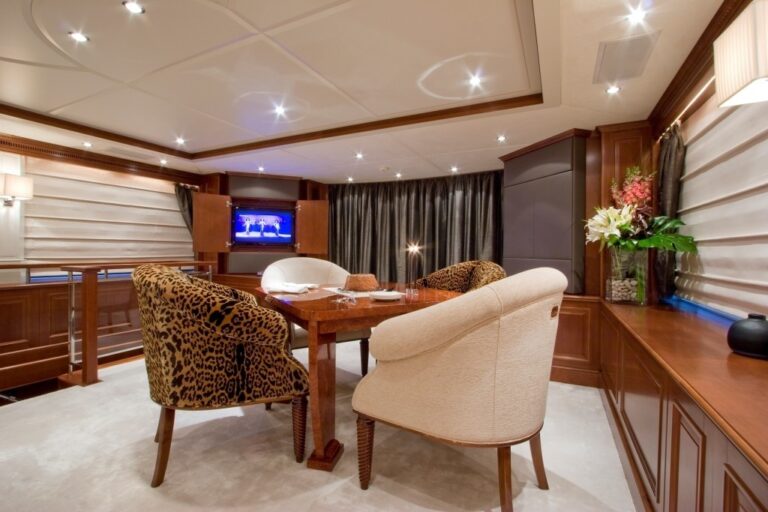 The 30m Yacht JAZZ