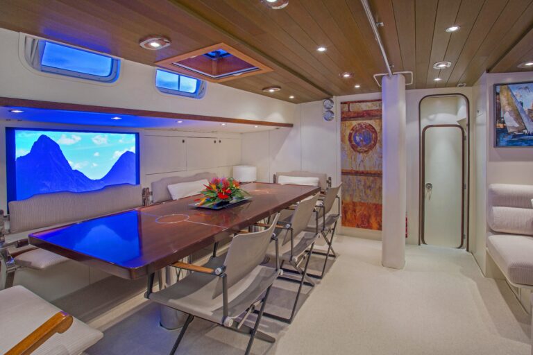 The 30m Yacht JUPITER