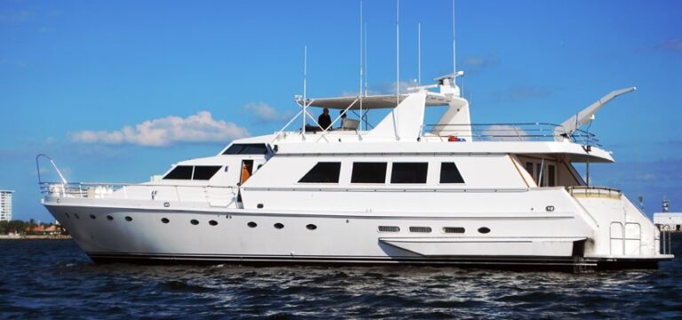 The 30m Yacht JUSTINE