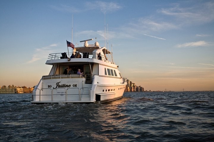The 30m Yacht JUSTINE