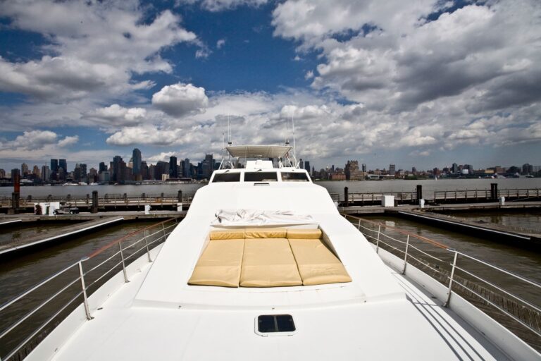 The 30m Yacht JUSTINE