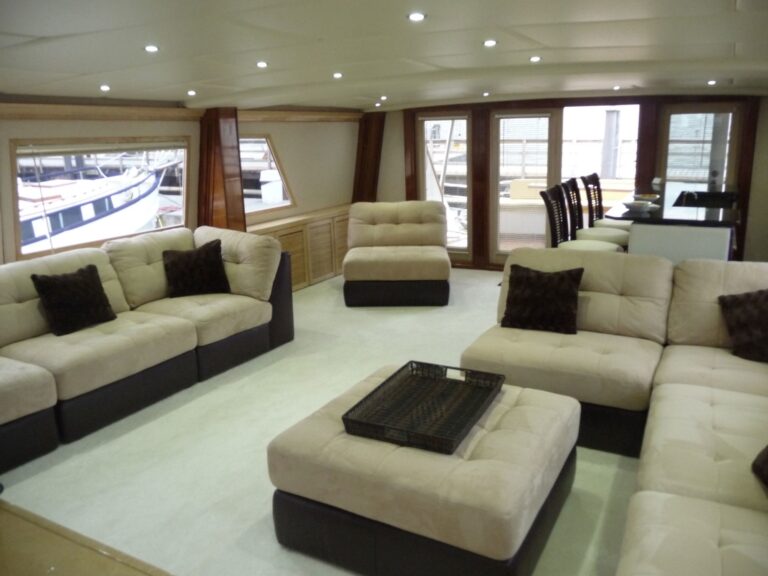 The 30m Yacht JUSTINE