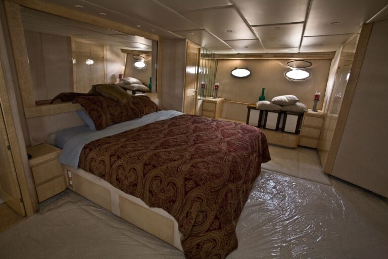 The 30m Yacht JUSTINE