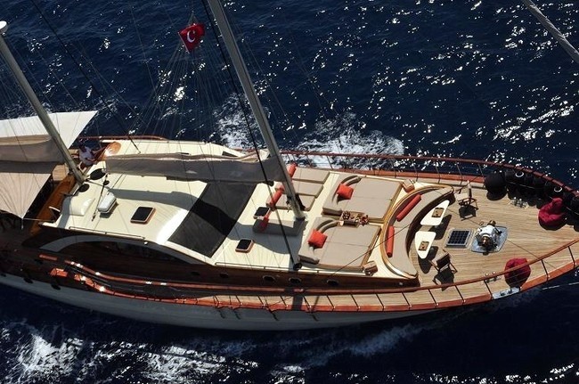 The 30m Yacht JUSTINIANO