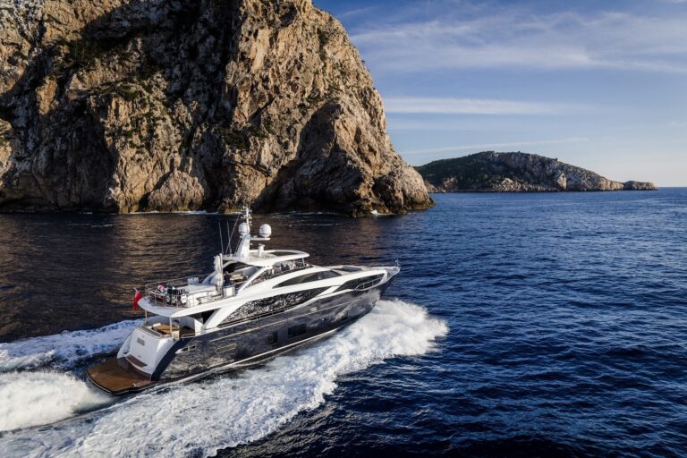 The 30m Yacht KOHUBA