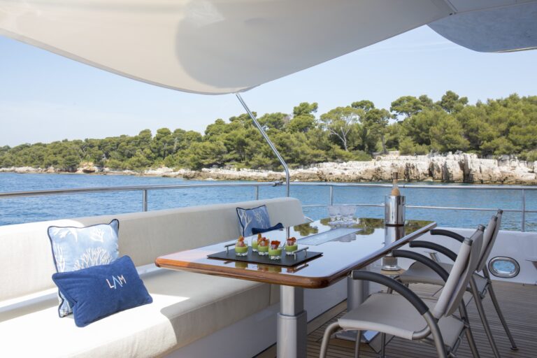 The 30m Yacht LA MASCARADE