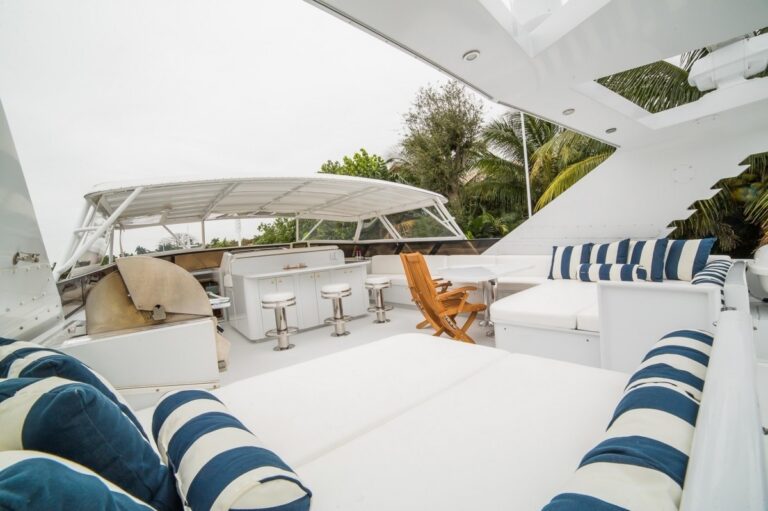 The 30m Yacht LADY LEX