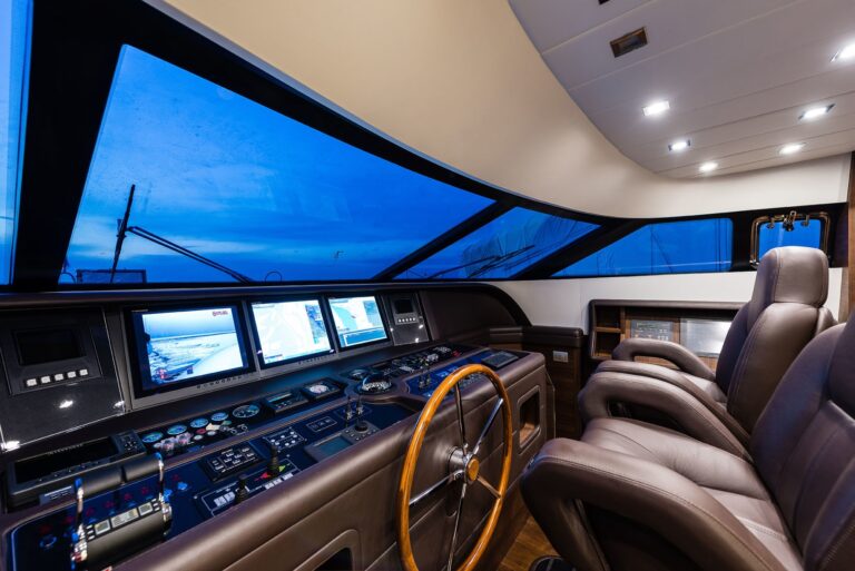 The 30m Yacht LADY NINA