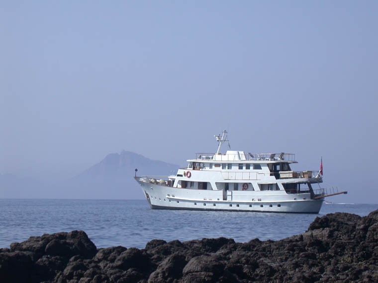 The 30m Yacht LE KIR ROYAL