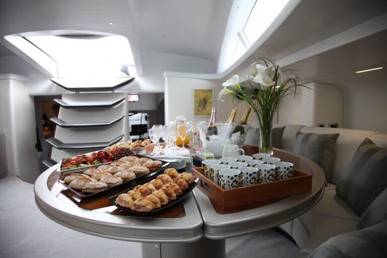 The 30m Yacht LEOPARD 3
