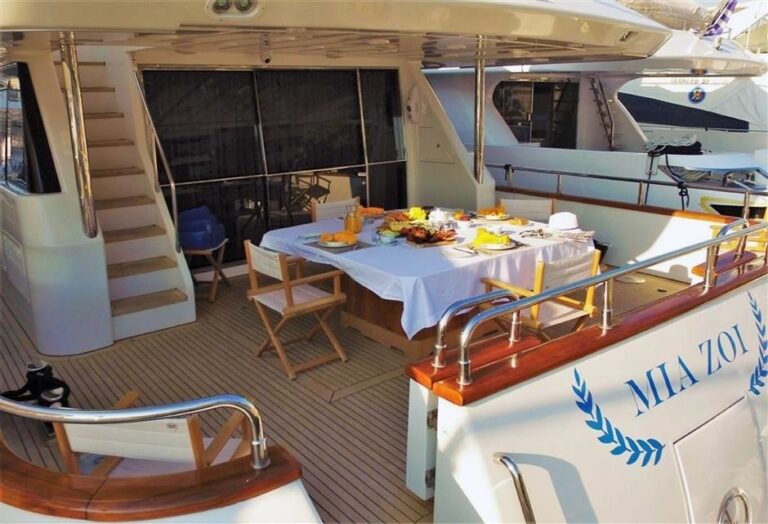 The 30m Yacht MARTINA