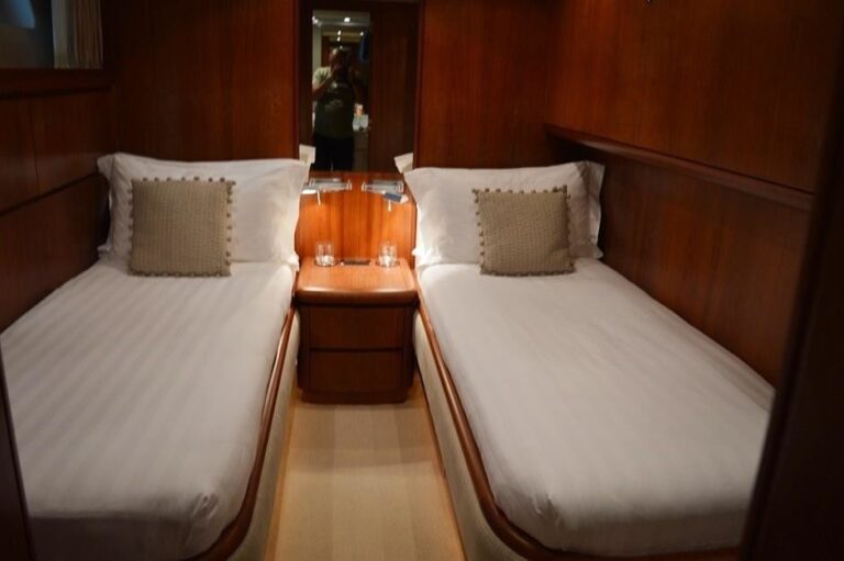 The 30m Yacht MARTINA