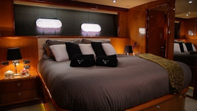 The 30m Yacht MURCIELAGO