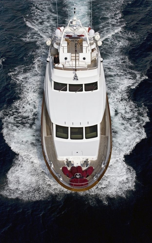 The 30m Yacht NANOU